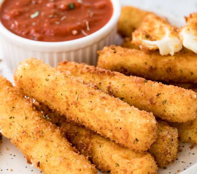 Mozzarella Sticks at Black Parakeetz